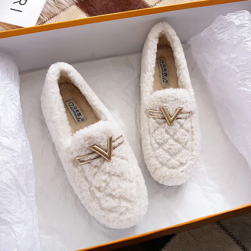 

Women's Plush Flat Shoes Outdoor and Office Wear Lightweight Shoes Fashion Brand Metal Design Winter Warm Snow Boots Large 41-43