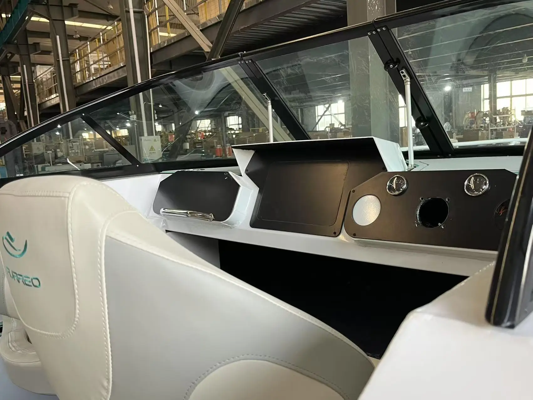 FM600B Furreo Center Console Welded Aluminum Sport Fishing Speed Lighter Than Fiberglass Models for Luxury Yachts at Low Prices