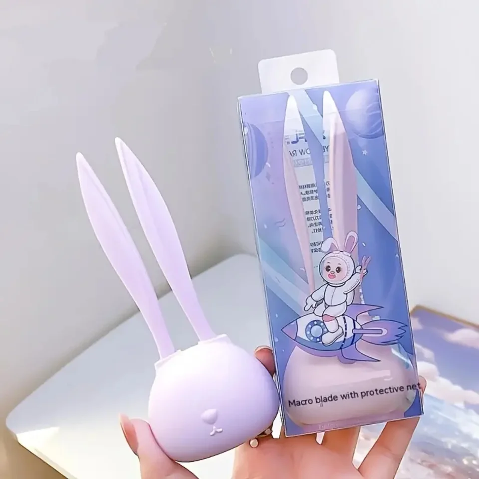 Precision Eyebrow Shavers and Dermaplaning Razors