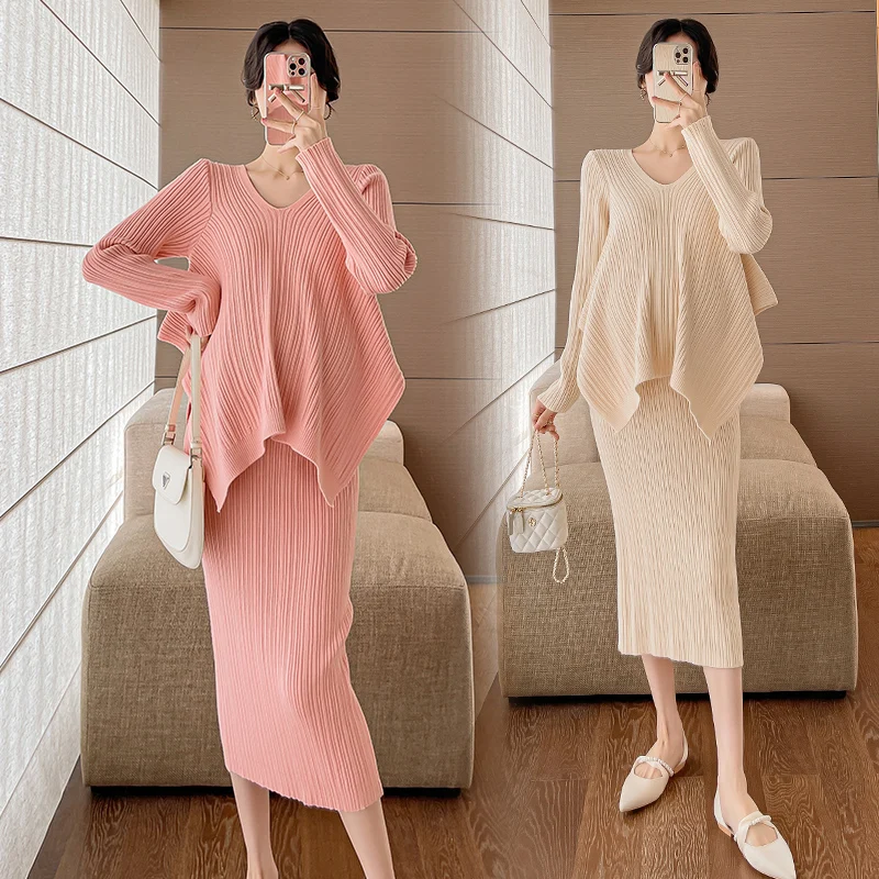 

Вязаное платье для беременных 2 шт. Новинка 2024 Одежда для беременных нестандартные складки свитер с V-образным вырезом и платья без рукавов для беременных