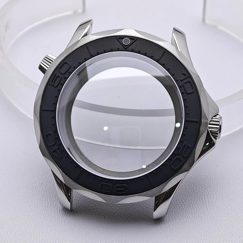 High-Quality Silver Diving Watch Case for Men with Automatic Movement