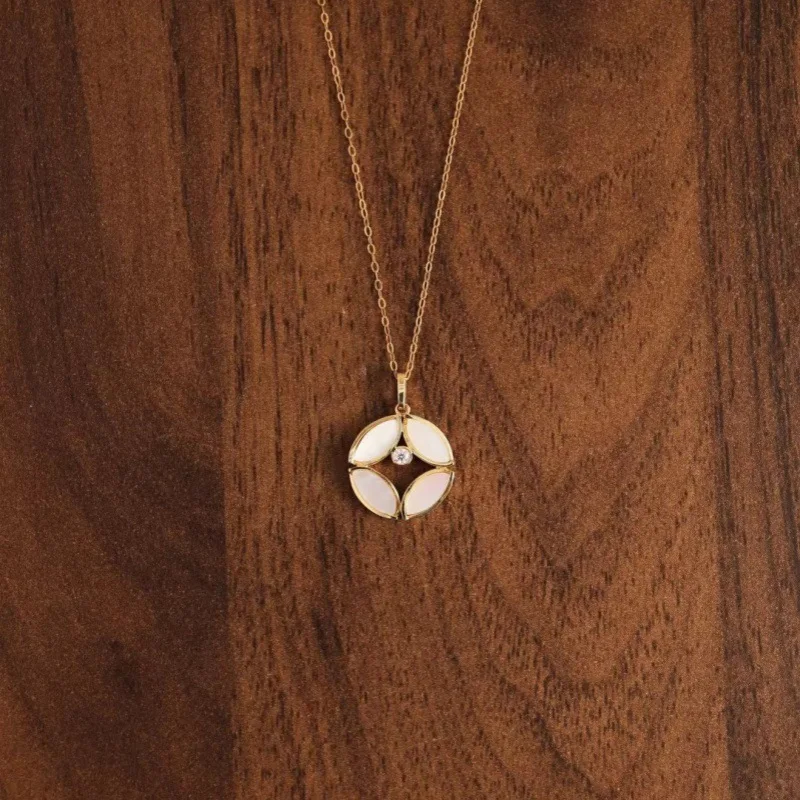 18金 /Au750 ペンダント 18K gold copper coin round pendant Au750 inlaid with white