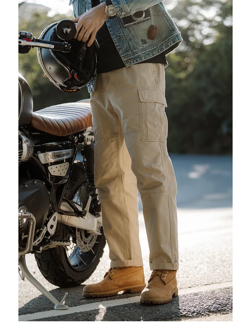 Oversize cargo pants in solid colors