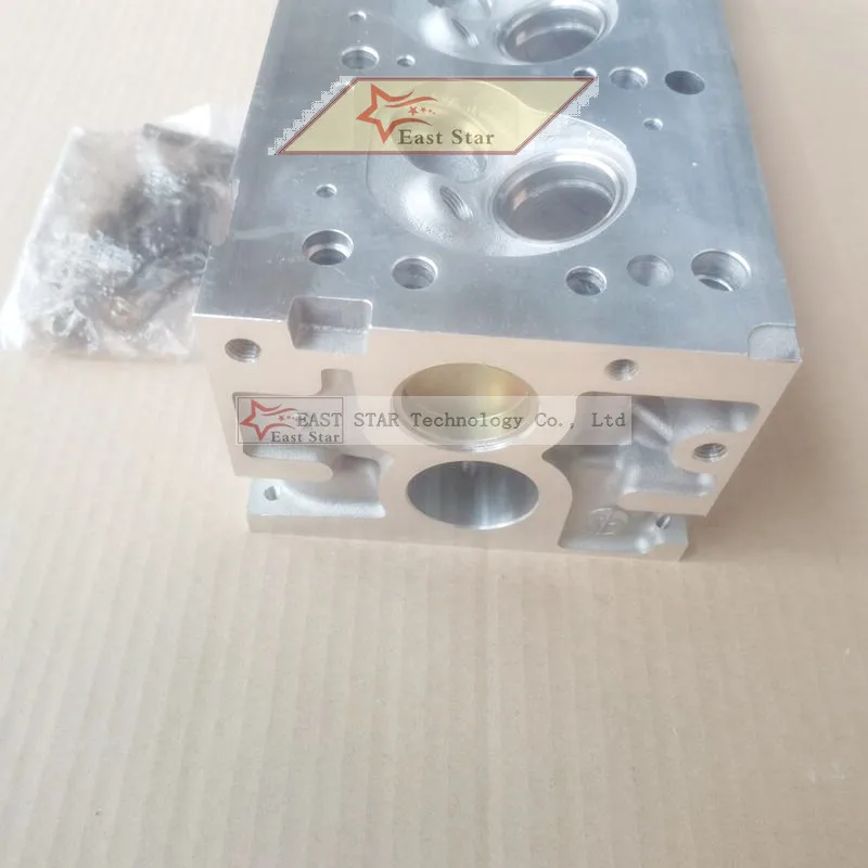 K7M K7J Cylinder Head 7701472170 7701468715 For Renault Megane cabriolet coupe scenic clio II kangoo sandero symbol 1.6L 8v 98-