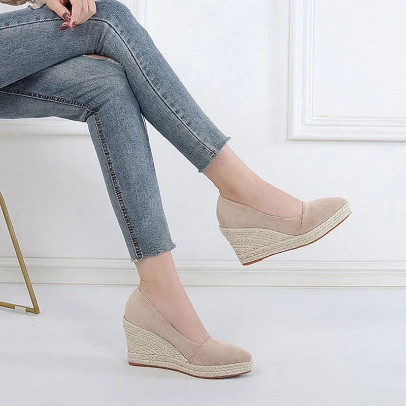 YAERNI Spring Summer Shoes Women Heeled Shoes Ladies Wedge Heels Retro Brand Women Pumps Casual Woman Wedges 8cm Big Size 4 3