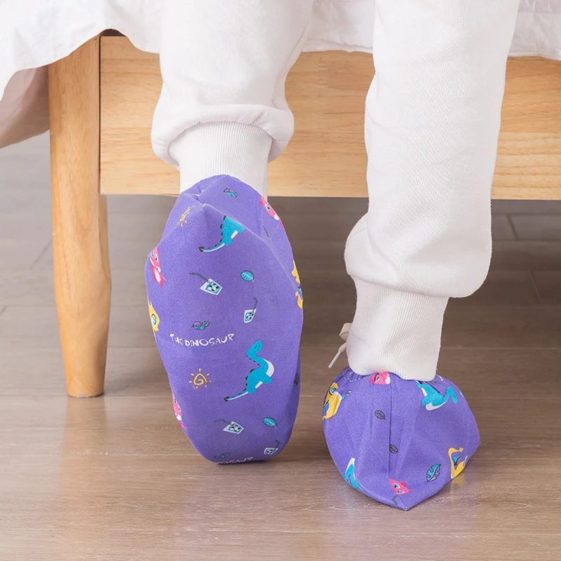 1Pair Cartoon Print Shoe Cover Thicken Reusable Elastic Dust Proof Feet Covers Reusable Indoor Antiskid Overshoes Men Women