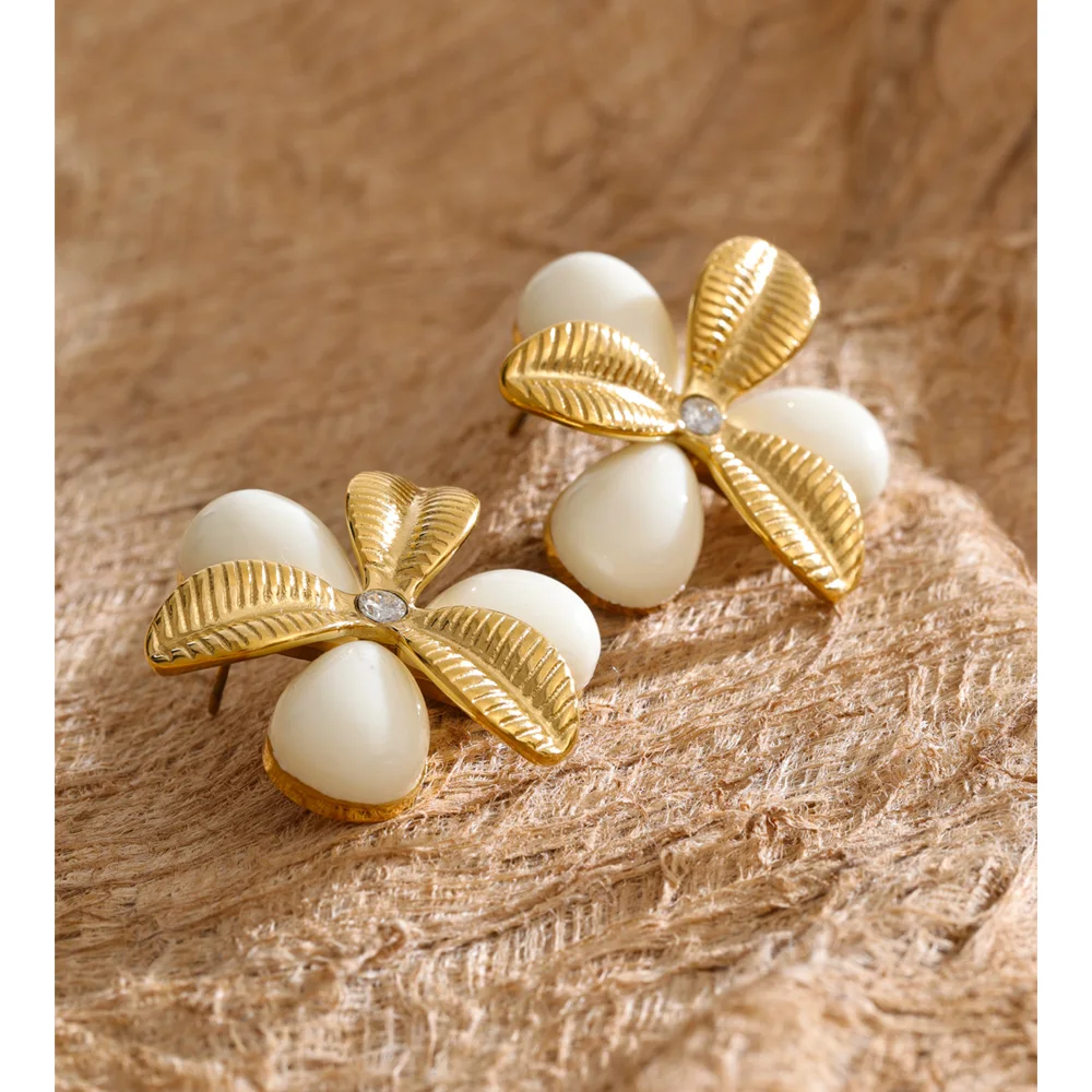 Yhpup Earrings Stud Resin Flower