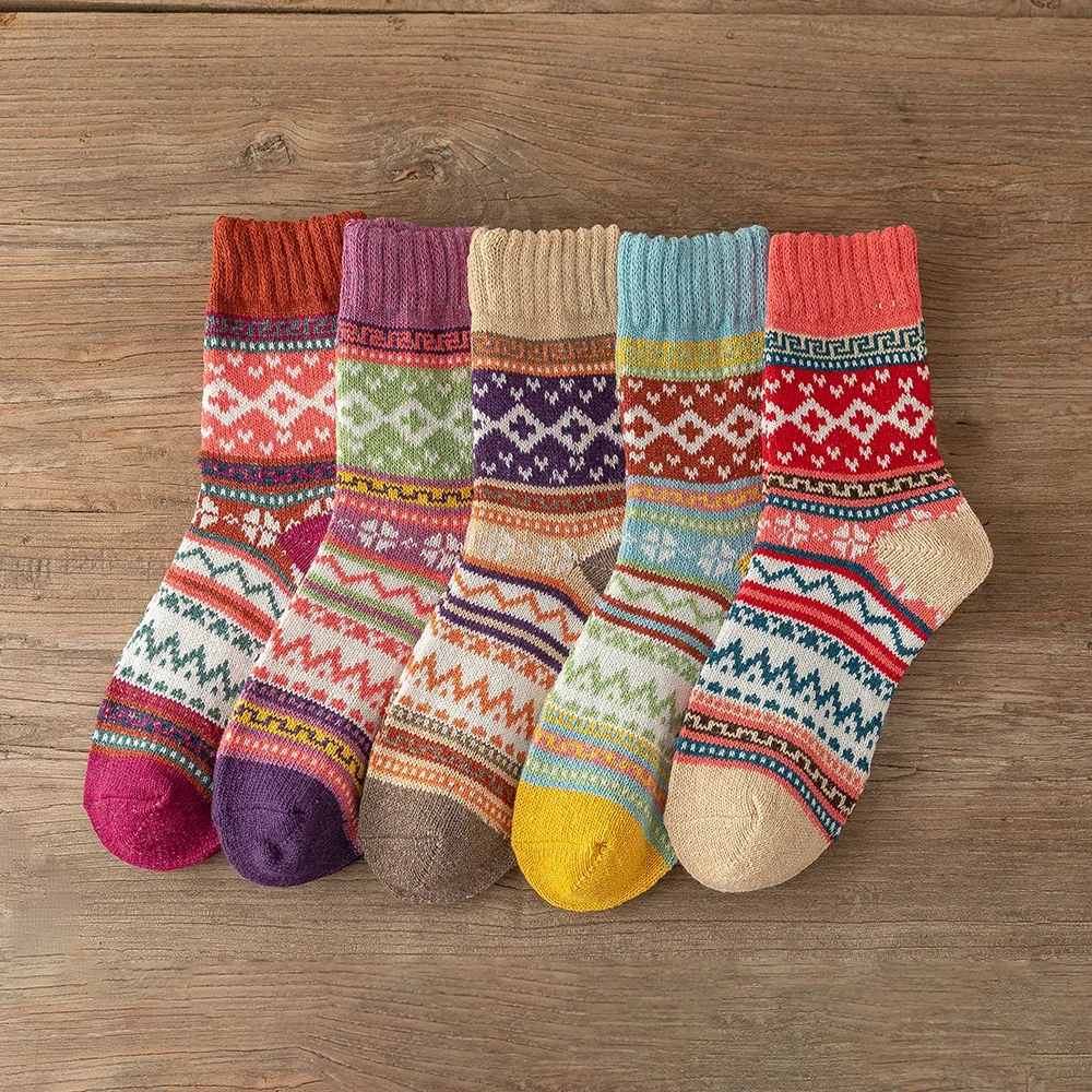 

Warm New Set Thick Pairs Socks Wool Hot Couple Striped Models Flower 5 Women High Witner Quality Socks Size Cross Free