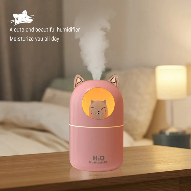 Mini USB Cat Humidifier lifestyle image
