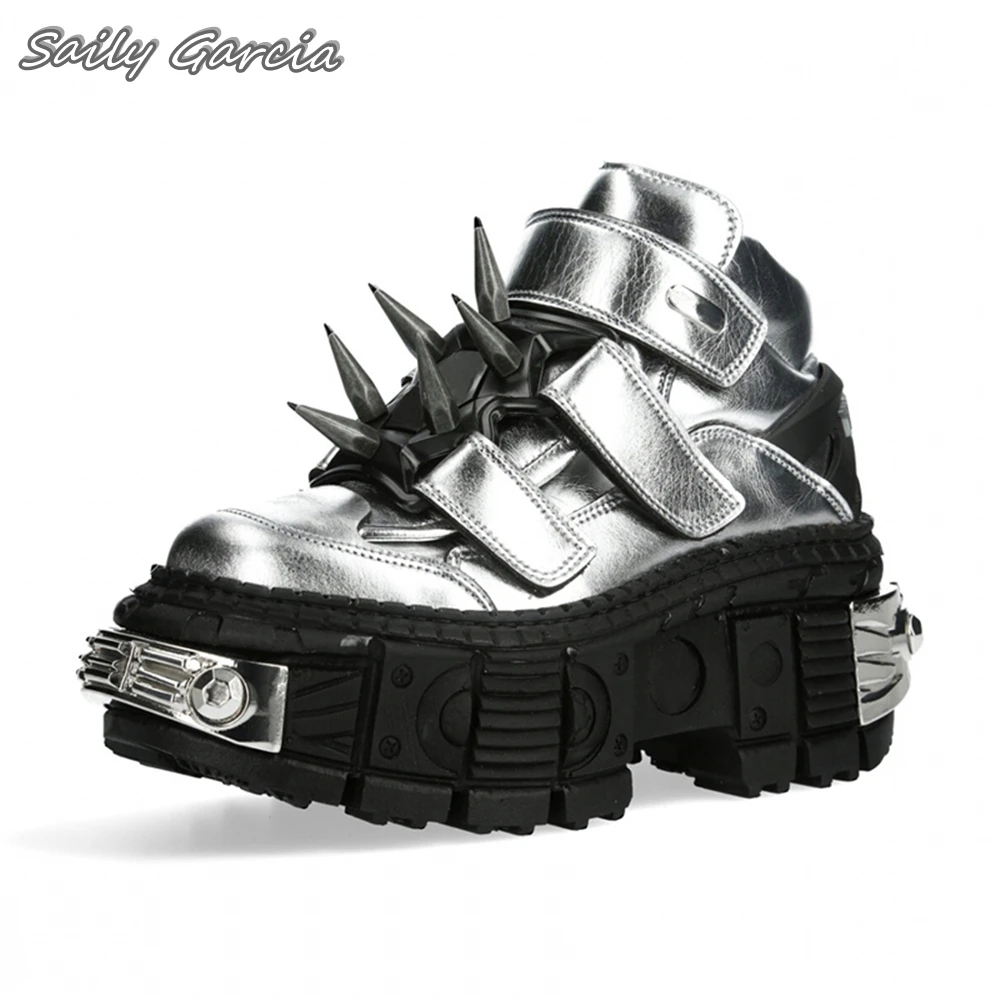 

Laser Silver Rock Punk Metal Rivet Tank Sole Motorcycle Boots 2024 New INS Cool Girl Ankle Boots Round Toe Platform Casual Boots