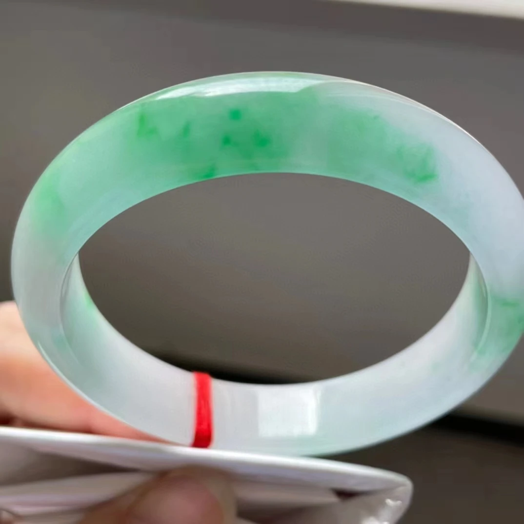 

Quality Natural Jade Bracelet Class A Beautiful Green White Color Interlaced Delicate Bangle Jewelry Lucky Accessories