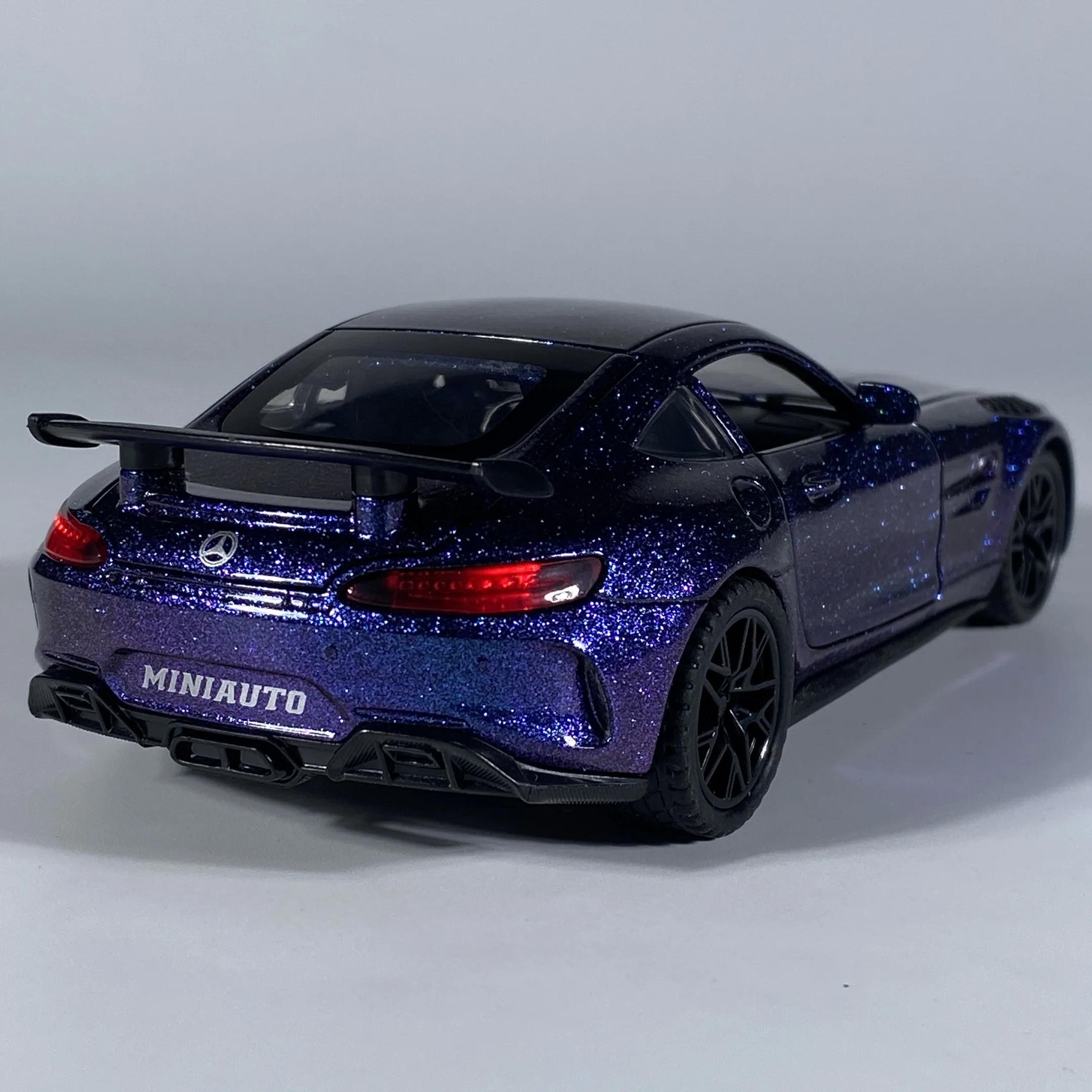 1:32 벤츠 AMG GT 슈퍼 럭셔리카 로고 합금 금속 Diecast 모델 자동차 소리와 빛이 클래식 높은 시뮬레이션 장식 선물