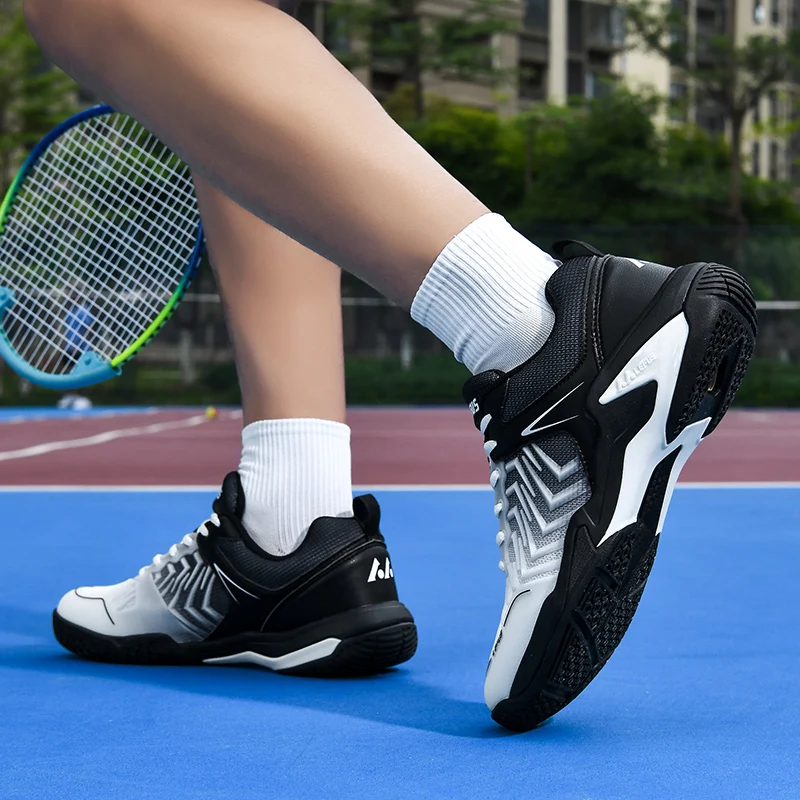 New Men's and Women's Volleyball Sports Shoes, Outdoor Anti Slip Fitness Table Tennis Shoes, Couple Tennis Shoes