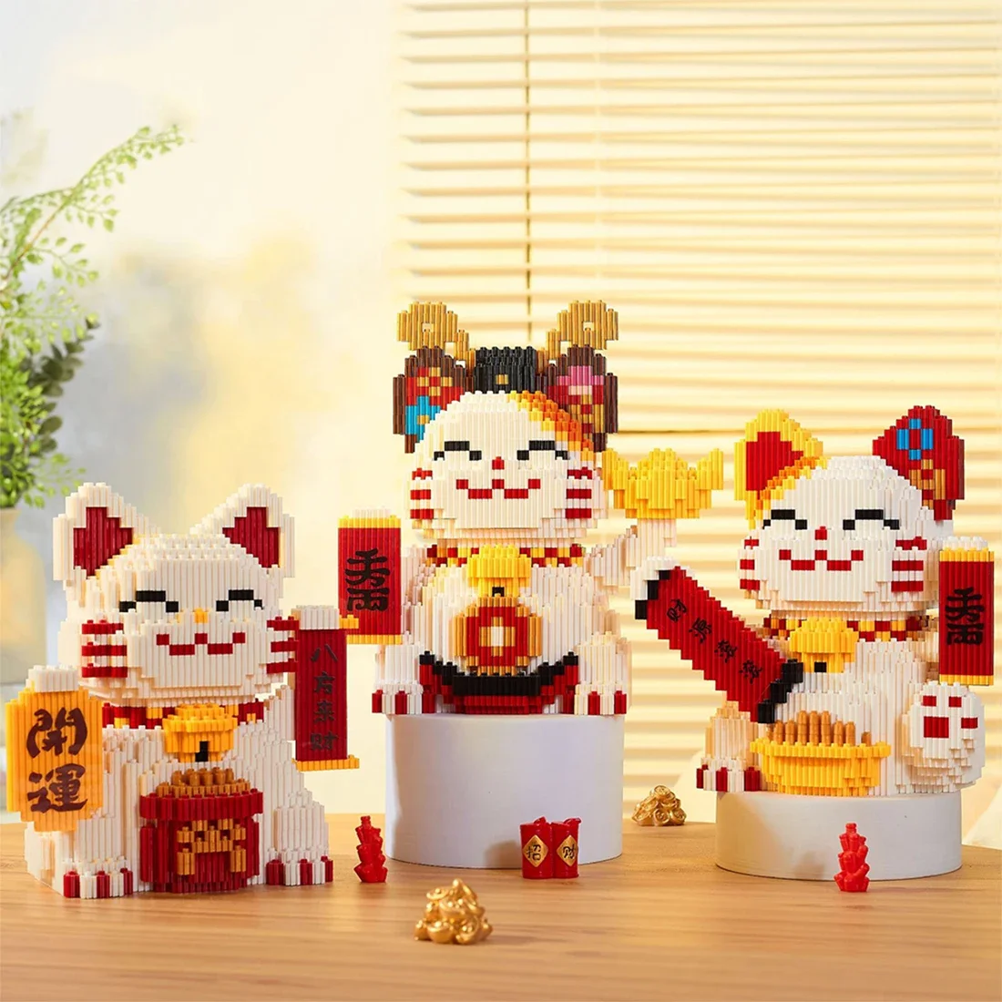 Glückskatze Mini Maneki-neko Talisman Solar 5cm Winkekatze Lucky Cat