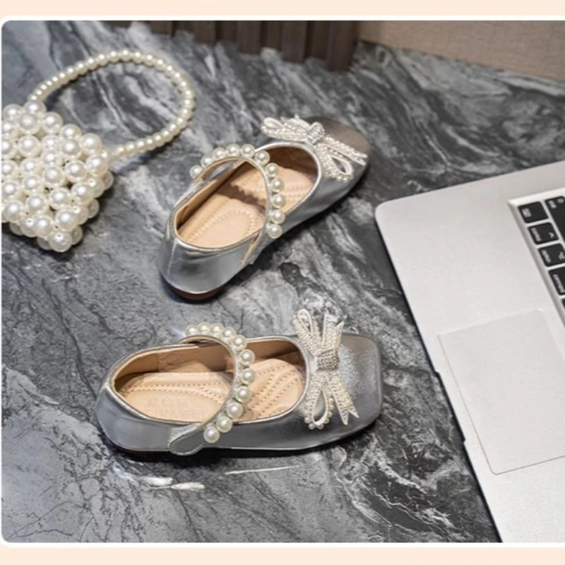 Leather Girls Mary Jane Flats with Shiny Bow for Autumn