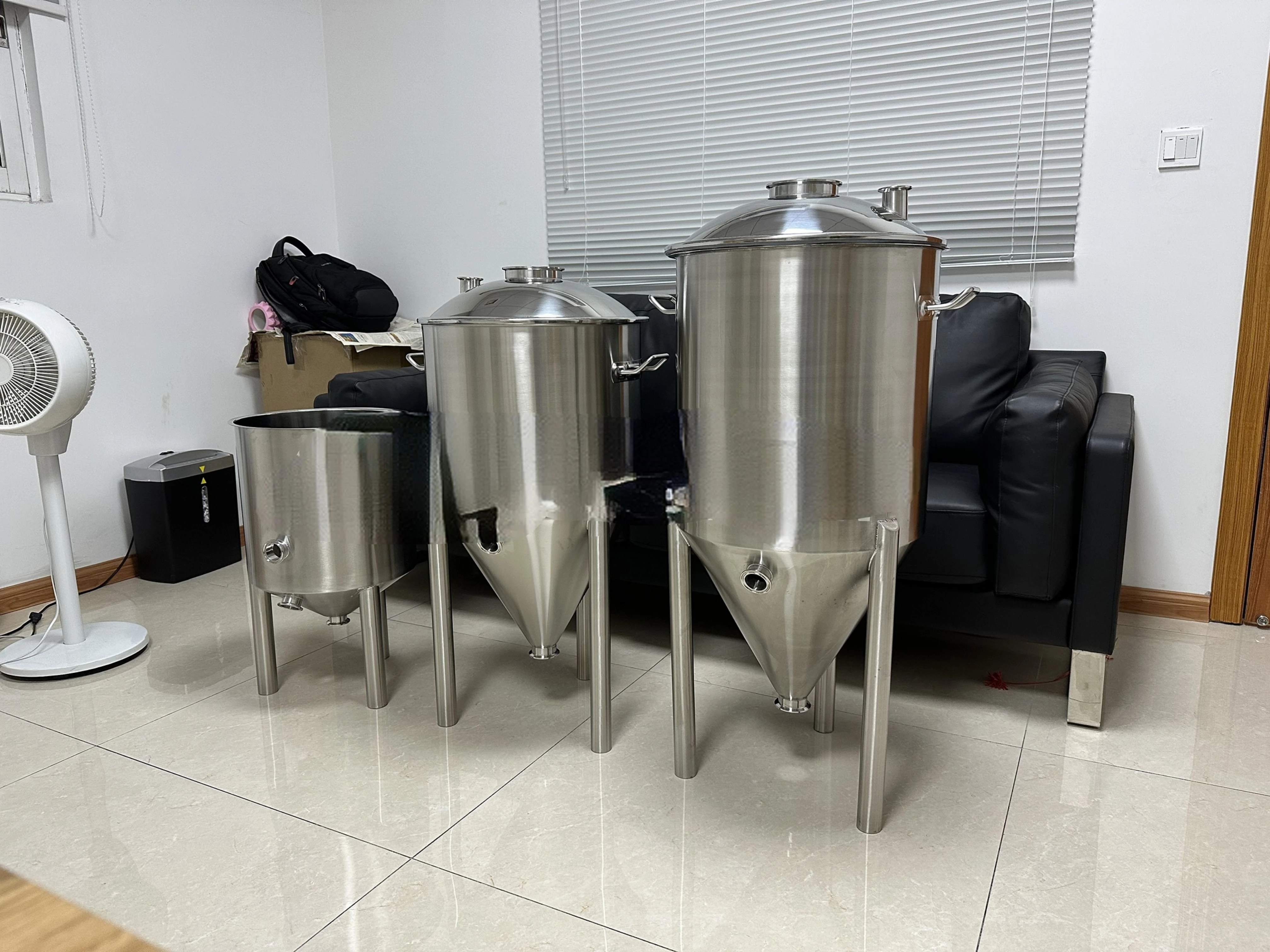 Fermentatore pressurizzato 30L 55L 75L/attrezzature per la produzione di  birra/serbatoio di fermentazione in acciaio inossidabile/fermentatore  conico 304 SS - AliExpress
