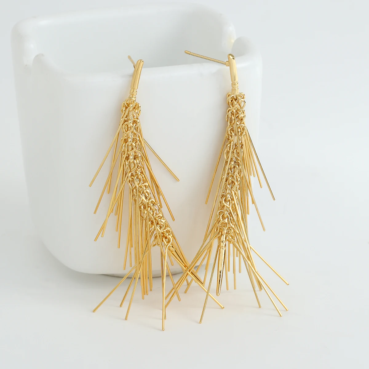 Korea New Design Fashion Jewelry Golden Metal Ball Pendant Tassel Earrings  Elegant Women's Daily Work Matching Accessories