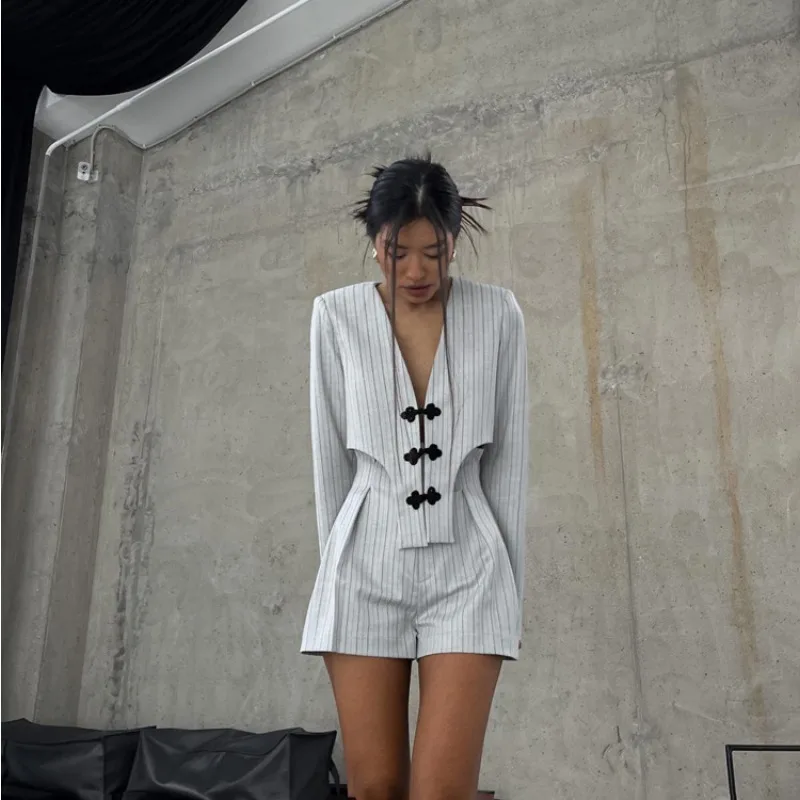 Designer Women's Striped Set Casual Oversized Blazer Two Pieces Set For Women Pullover Long Sleeve Shirt Tops And Shorts