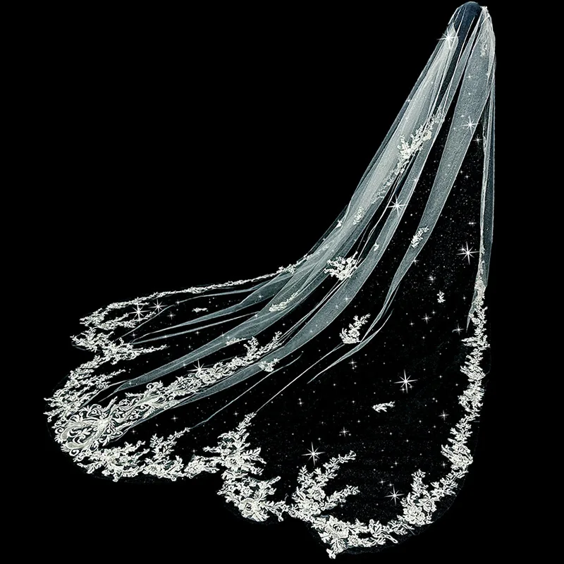 Glitter One Tier Wedding Veils with Comb Lace Appliques Edge Custom Made Wedding Accessories Pretty Bridal Veil Cathedral Length