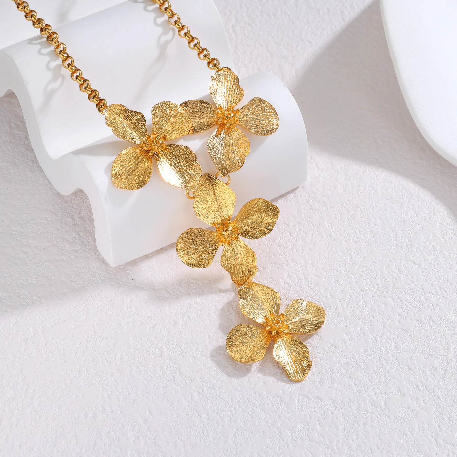 طقم أوركيد الذهبي الفاخر