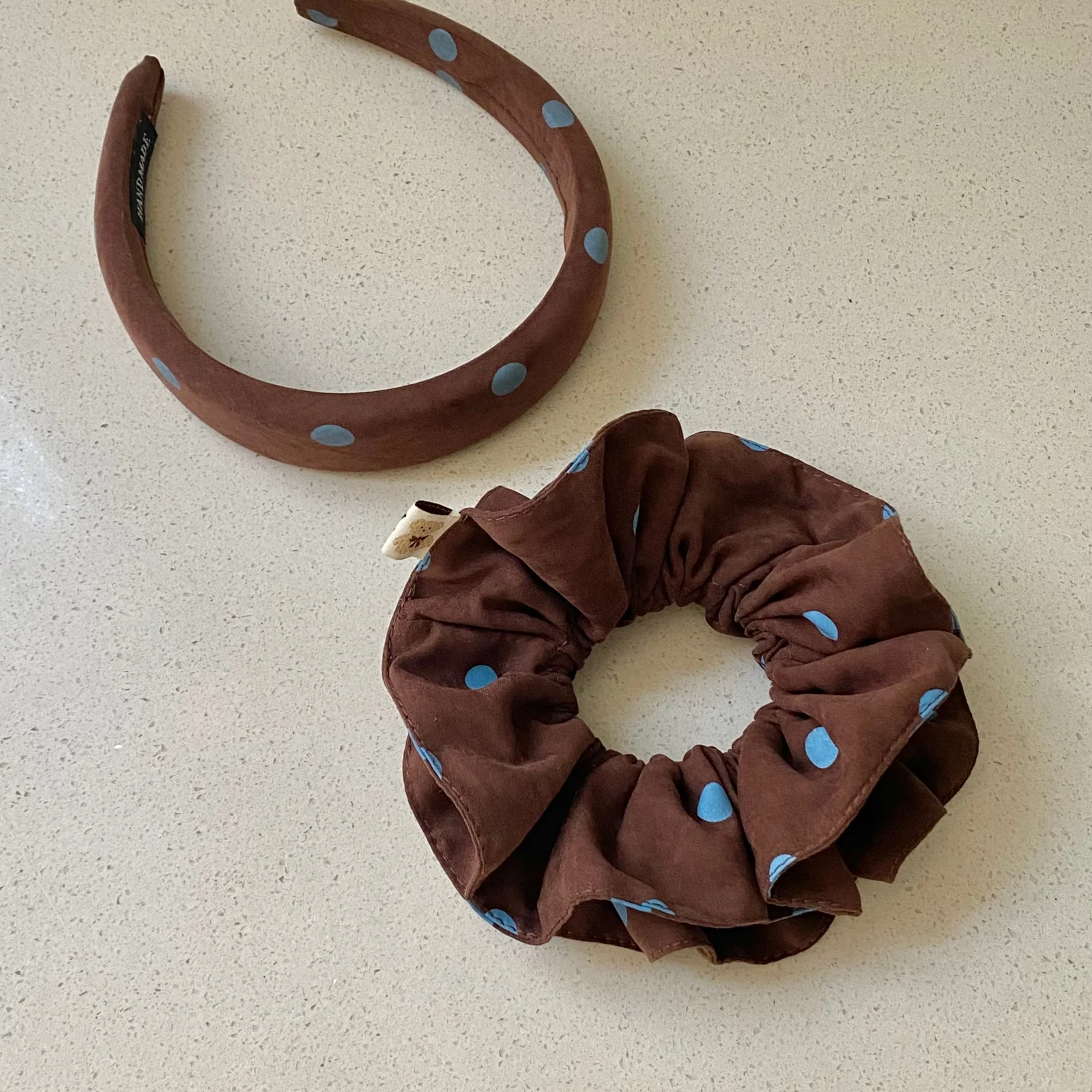 2PCS Polka Dot Headband Scrunchie Set, Brown Blue Retro Padded Headband & Ruffled Hair Scrunchy For Women Girls Vintage Hair