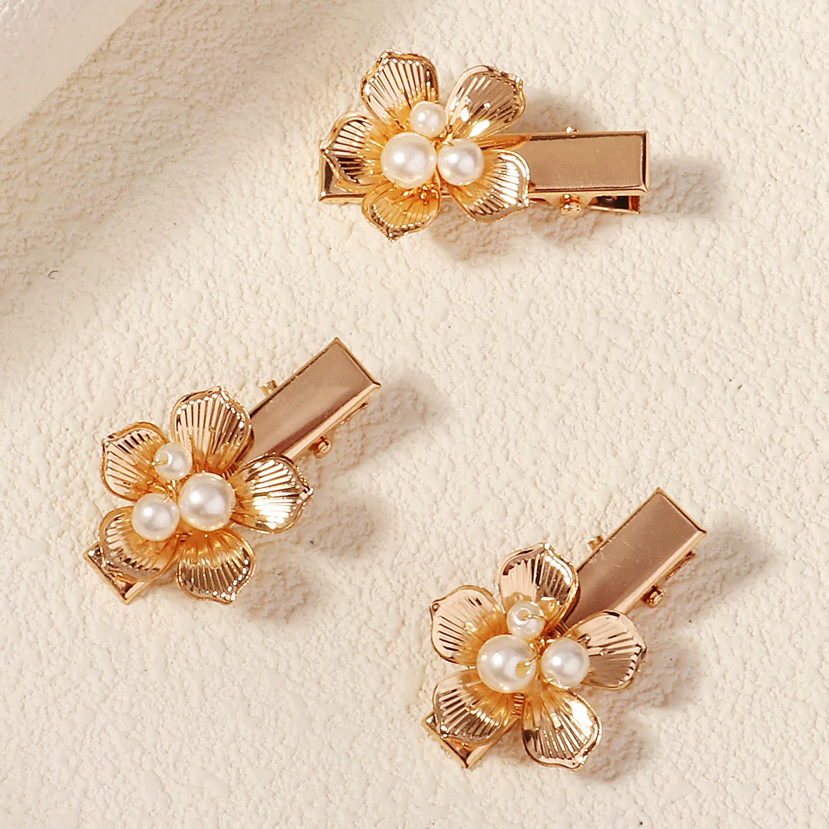 3 Stück Exquisite Legierung Blumen-Haarspangen Handgefertigte Perlen-Haarklammern Mädchen Mode-Haarnadeln Party Alltags-Haaraccessoires – Detail 9