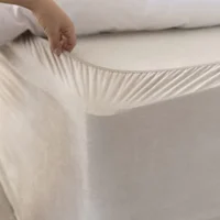 Jupe de lit enveloppante de qualité supérieure en similicuir suédé de luxe avec trois côtés et élastiques excellents pour un ajustement facile 4