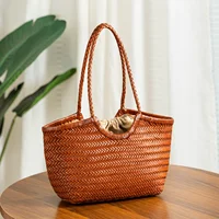Sac fourre-tout en cuir véritable tissé à la main, sac de shopping tendance pour femmes, grande capacité, sac à bandoulière, design de luxe, panier à légumes 3