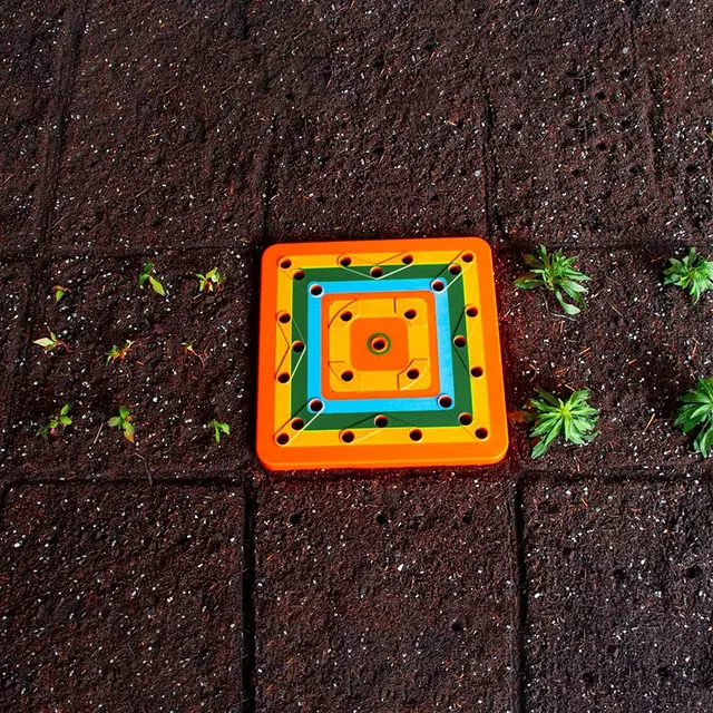 2 Db Négyzet Alakú Vetőmag Sablon | Színes Négyzetlábú Kertészeti Vetőgép Kerti Magvak Szervező Ellátás - Image 3