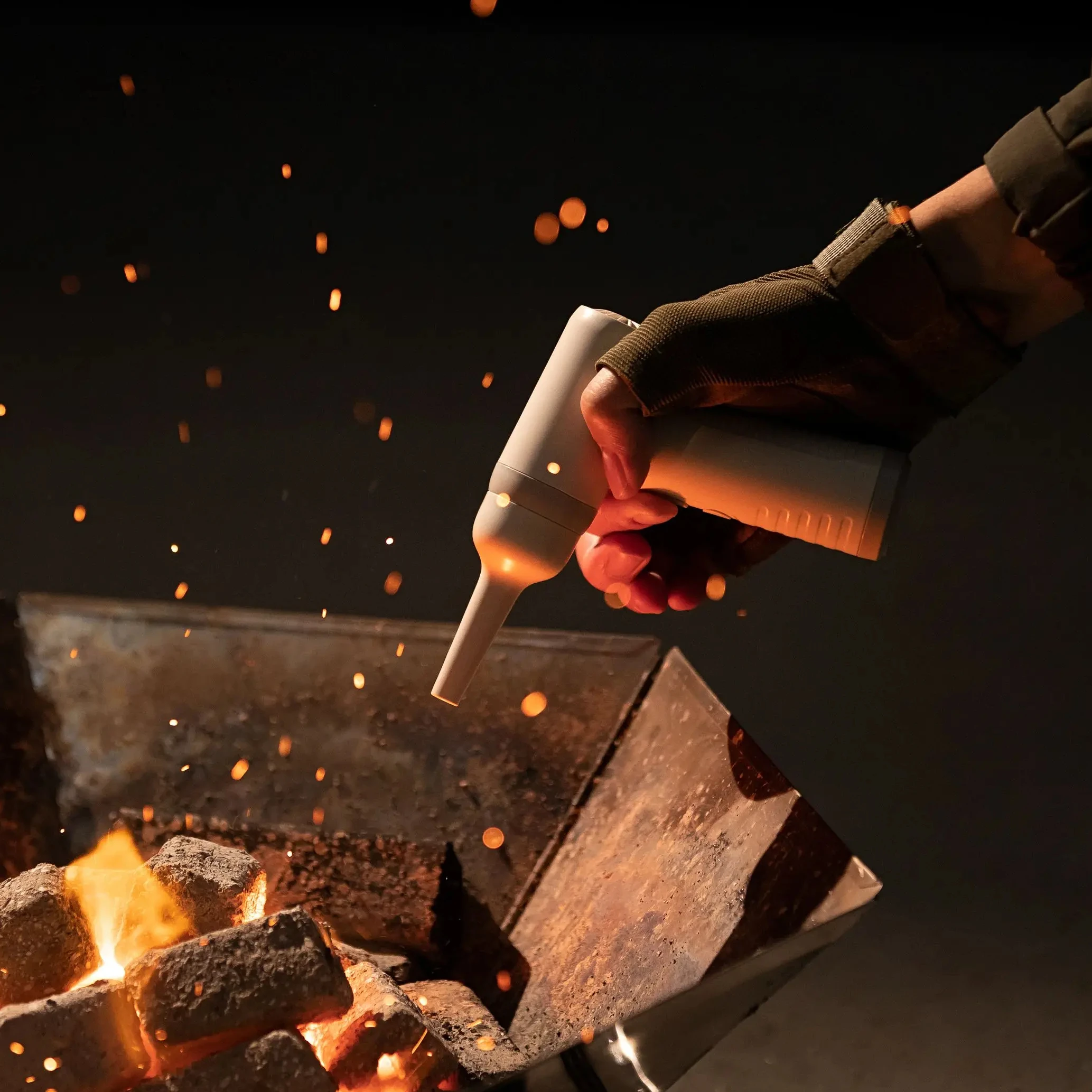 

Multi functional high-speed hair dryer rechargeable portable strong wind mini pet hair dryer