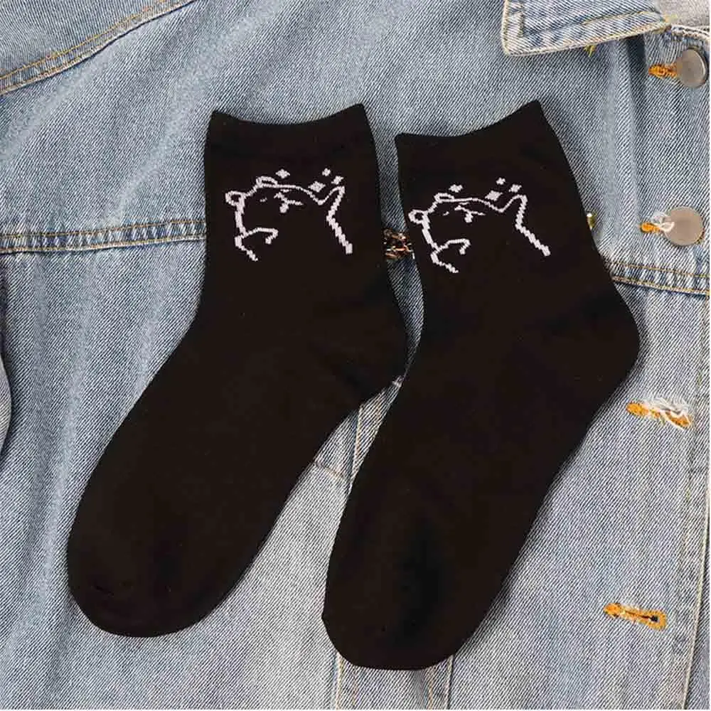 

Простая Японская уличная одежда, женские Чулочные изделия в стиле Харадзюку для девушек, хлопковые носки с медведем, носки средней длины, носки в студенческом стиле