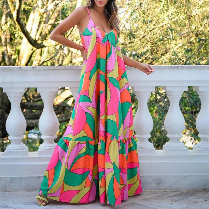 

In the summer of 2023, the new French long skirt in Europe and America was printed with a deep V-neck halter strap.