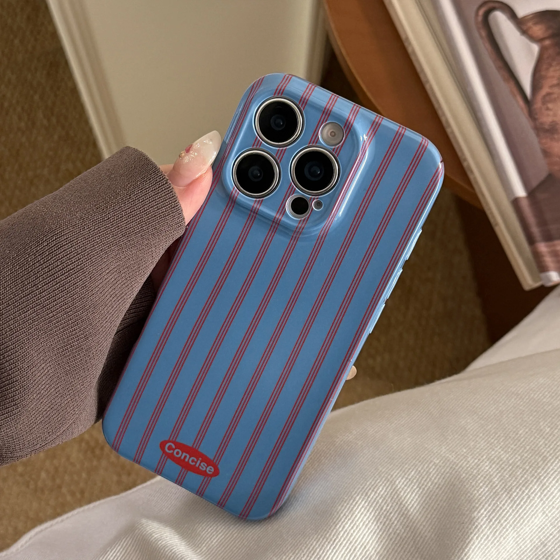 Retro Style Red Blue Striped Phone Case with Bracket - Shockproof Cover