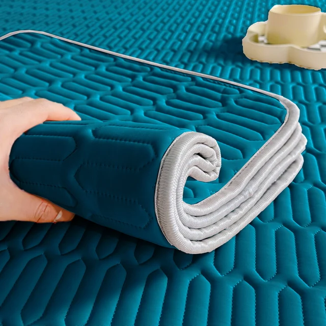 Soft Latex Mattress Cover Summer Mat Anti-baterial Non-Slip Bedspreads Air-conditioning Mattress Quilted Protector Bed Cover 6