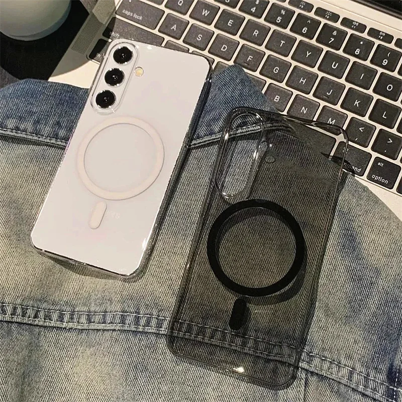 Crystal Clear Magnetic Case with MagSafe Technology