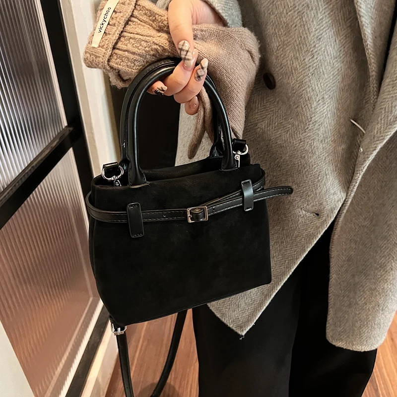 PU Leather Versatile Underarm Bag Large Capacity Simple Armpit Bag Solid Color Casual Frosted Handbag Commute Handbag