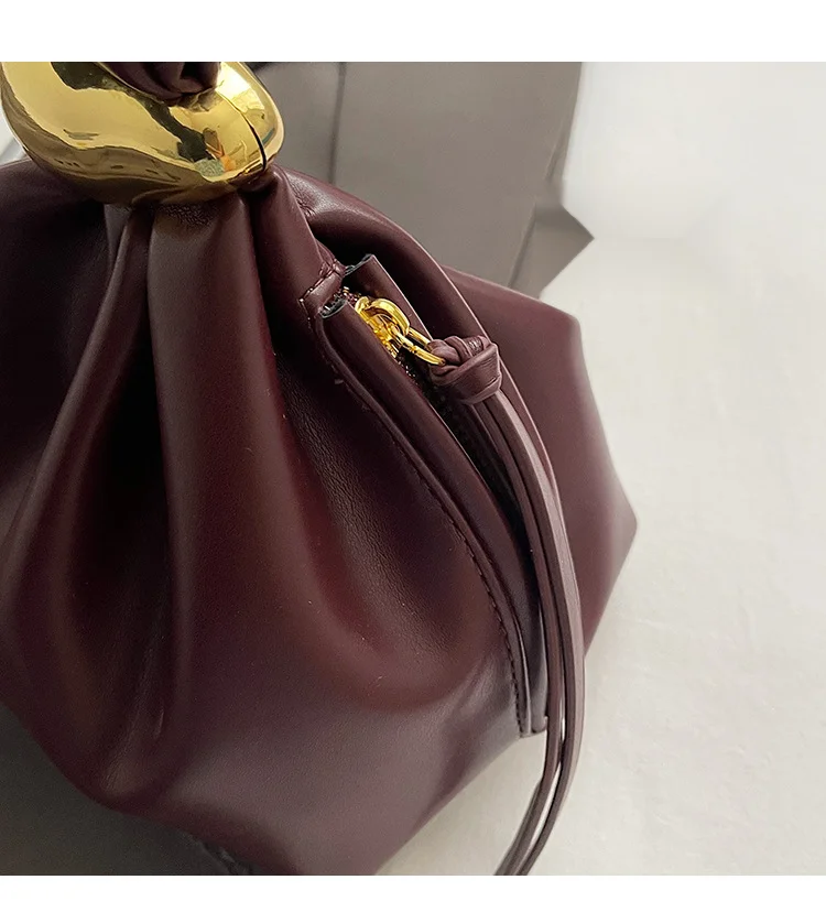 2024 new high-end pleated cloud women's fashion trend versatile handbag personalized hand-held lucky bag_voghion.com