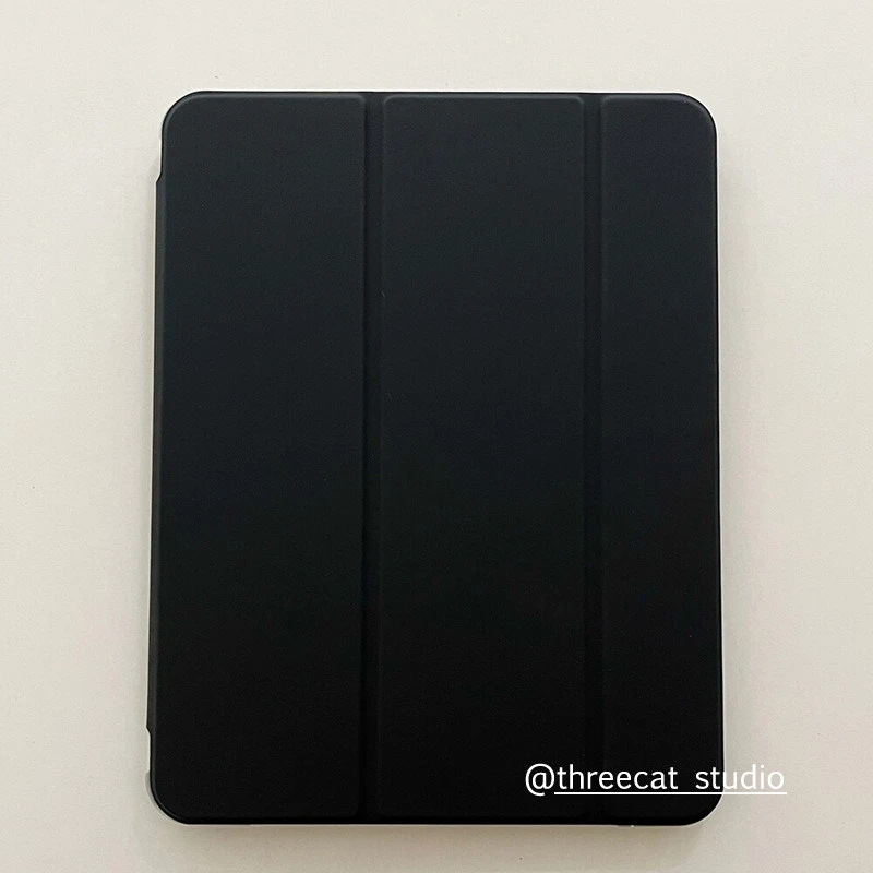 INSCute Little Ball of Fuzz Tri-Fold Tablet Case