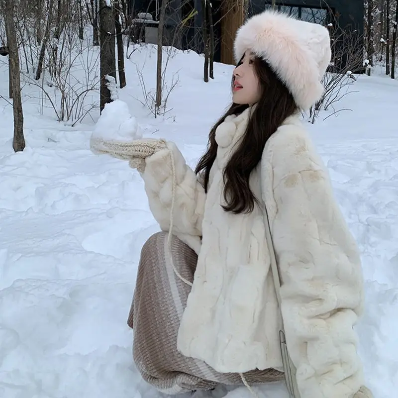 Winter Fluffy Coat Women 2023 New Stand Collar Warm Thick Imitation Rabbit Fur Jackets Loose Korean Fashion Cardigan