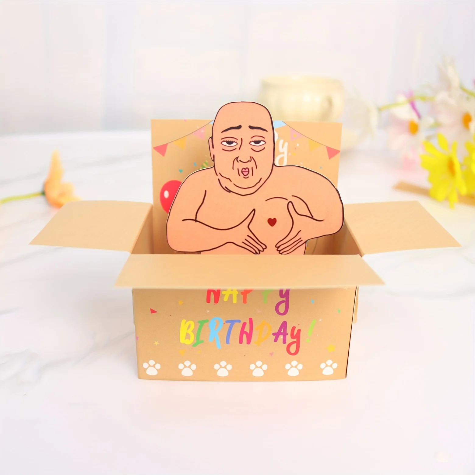 1 adet Komik Mutlu Doğum Günü Pop-Up Kartı - Kalp Balonları ve Konfeti ile Esprili 3D Karakter Tasarımı, Kaprisli Kart