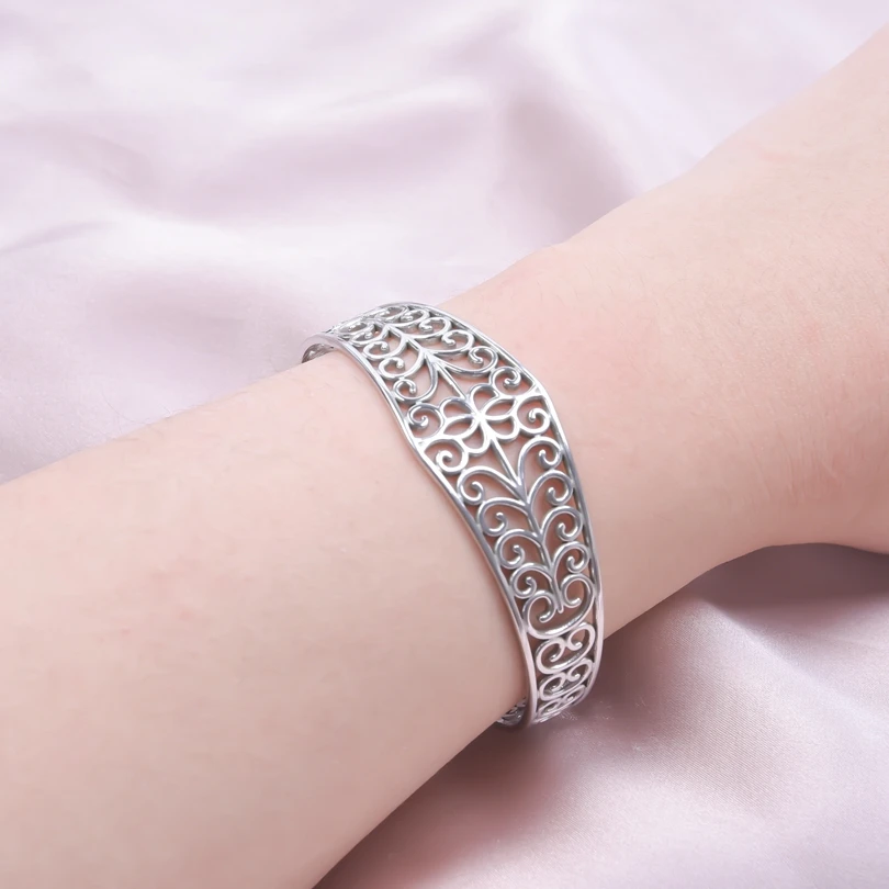 1Pc Vintage Carved Filigree Flower Of Life Cuff Open Bracelet For Women No Fade Stainless Steel Boho Female Bangle Jewelry Bulk bangle bracelet stainless steel bracelet