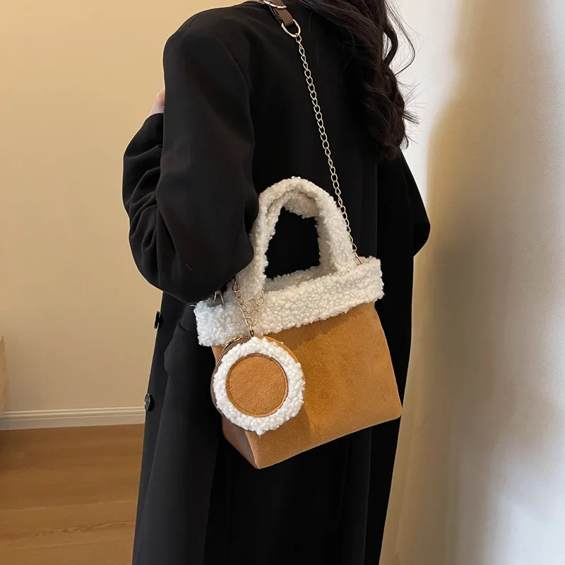 

Fashion Stitching Plush Handbag New Joker Messenger Female Crossbody Bag Bucket Designer Handbag Luxury Brand Shoulder Bag
