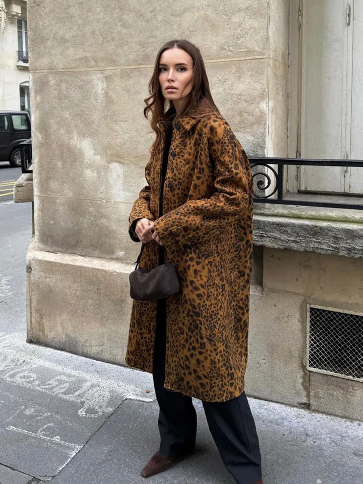 Acquista Cappotto in pelliccia sintetica con stampa leopardata alla moda, tutto abbinato, cappotto di media lunghezza, manica lunga da donna in Italia a partire da 58