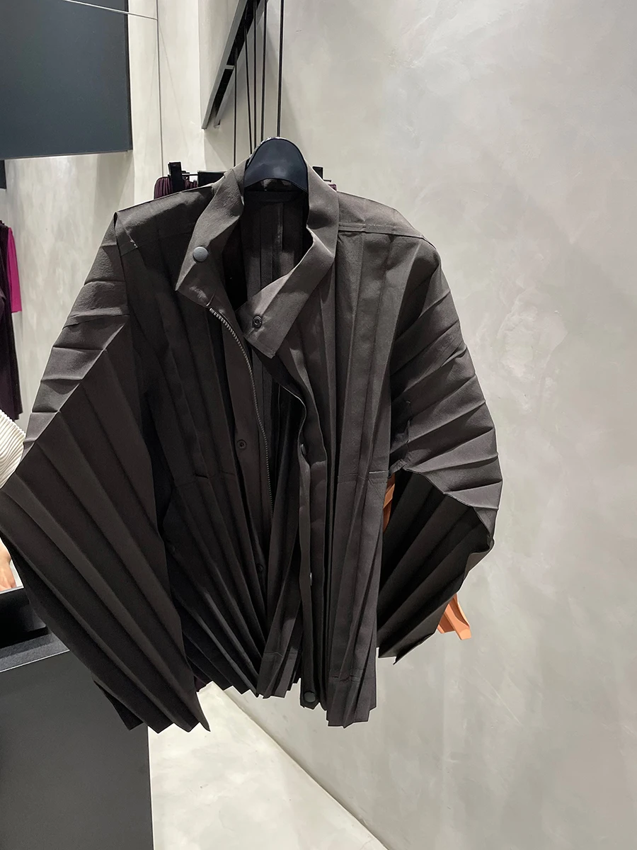 Miyake Pleated Men's Clothes Designer Style Zipper Button Pleated Stand Collar Jacket 5