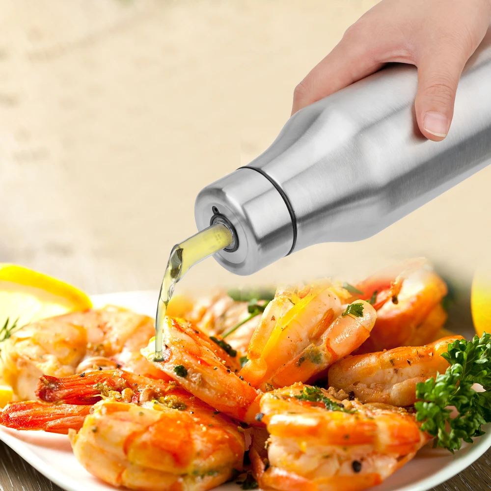 Oil Dispenser Stainless Steel kitchen Supplies Leak Proof Durable Gravy Boat Soy Sauce Olive Oil bottle Can 750ML oil dispenser bottle oil vinegar dispenser soy sauce bottle sauce bottle seasoning bottle oil storage container
