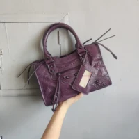 Sac à main bandoulière grande capacité pour femme, collection automne-hiver 2026, style urbain et motard, sac fourre-tout de luxe de créateur 6