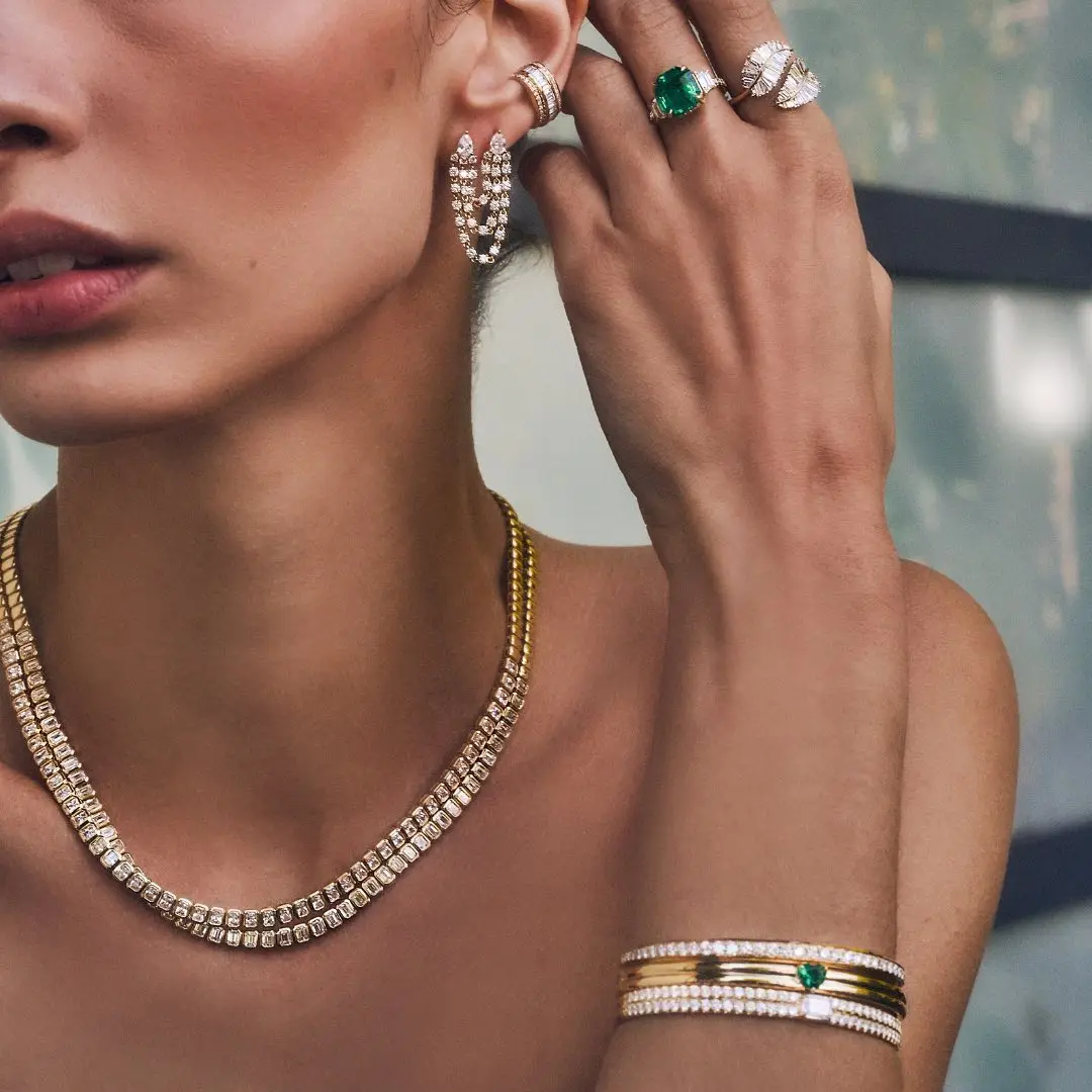 

Ожерелье-чокер круглое, прямоугольное, в форме сердца