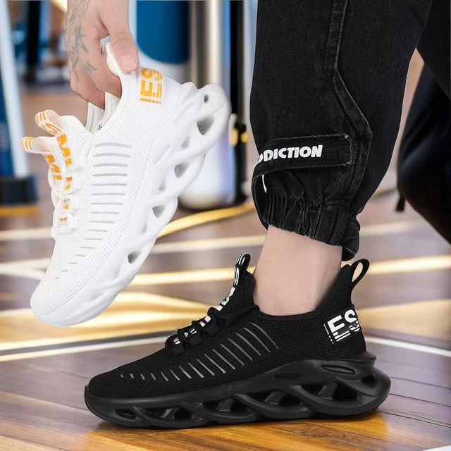 Chaussures de course unisexes en maille respirante pour hommes et femmes, baskets décontractées pour enfants, chaussures de sport légères pour la famille, chaussures de plein air assorties 2