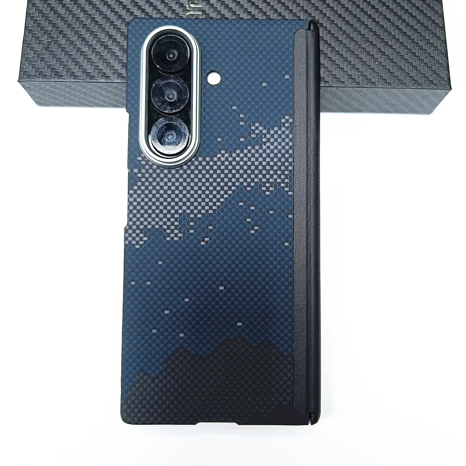 Slim Real Genuine Aramid Carbon Fiber Shockproof Case with MagSafe Compatibility