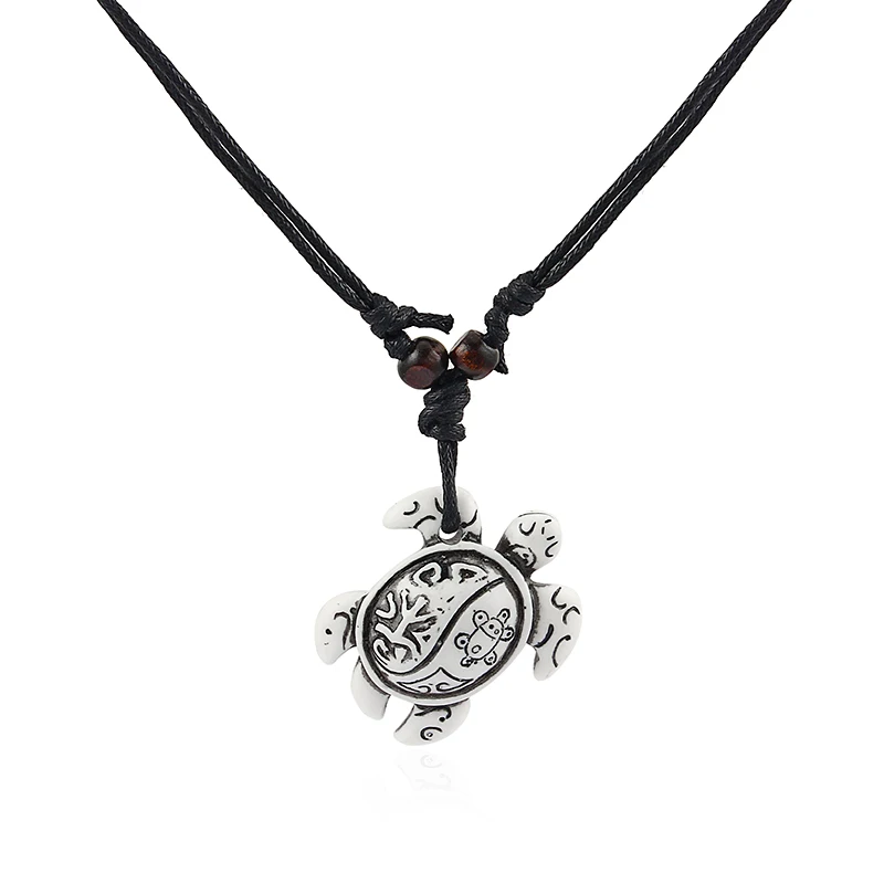 12pcs/lot Black White Sea Turtle Resin Pendant Necklace Faux Yak Bone Animals Charm Necklace Trend Jewelry Choker Wholesale